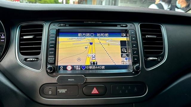 2017年 KIA CARENS 1.7 柴油版 五人座 有加第三排  第10張相片