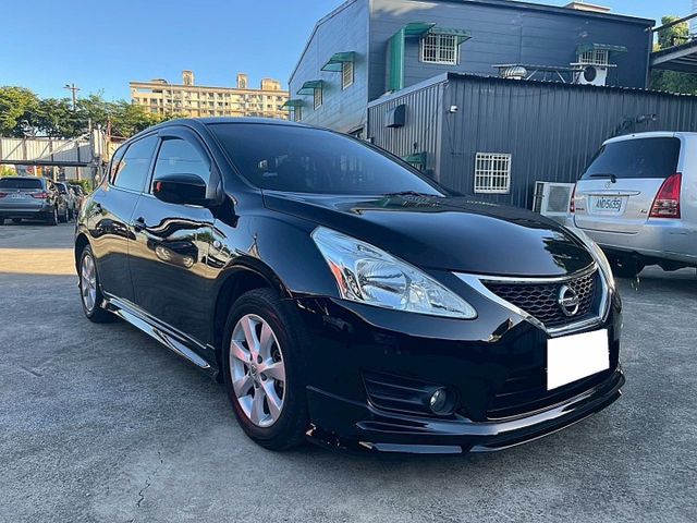 豪華版  I-KEY / 恆溫 / 定速 / 方向盤快控 / 空力套件  第3張相片