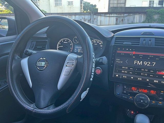 豪華版  I-KEY / 恆溫 / 定速 / 方向盤快控 / 空力套件  第9張相片