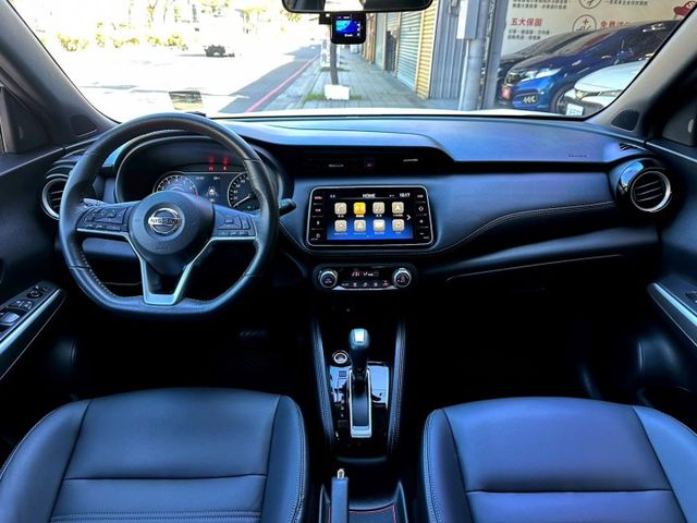 2021年 NISSAN KICKS 智行旗艦版 原版件 車況認證 只跑2萬公里  第9張相片