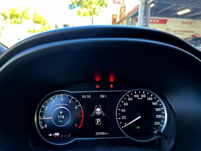 2021年 NISSAN KICKS 智行旗艦版 原版件 車況認證 只跑2萬公里  第11張相片