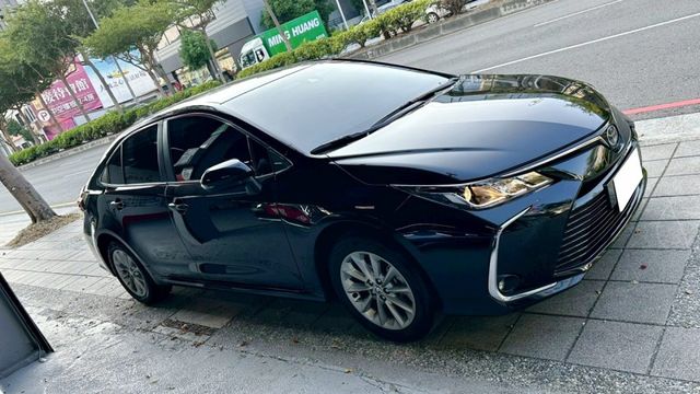 2022年 ALTIS 1.8  I-KEY / 全速域跟車 / 認證車 全原版件 / 只跑1萬  第3張相片