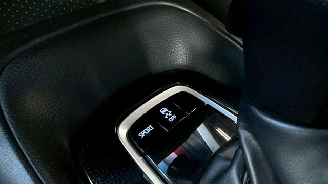 2022年 ALTIS 1.8  I-KEY / 全速域跟車 / 認證車 全原版件 / 只跑1萬  第12張相片