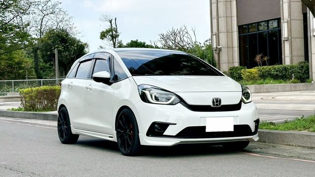 2022 FIT 1.5 汽油款 原廠保固中 新車選配 : 原廠大包、盲點、倒車影像、前車雷達。升級避震、鋁圈、卡鉗  第4張相片