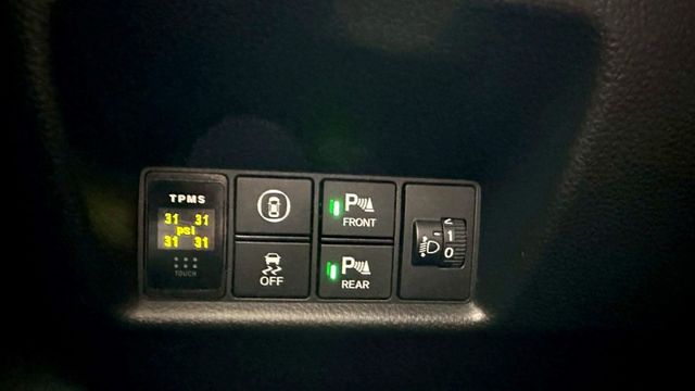 2022 FIT 1.5 汽油款 原廠保固中 新車選配 : 原廠大包、盲點、倒車影像、前車雷達。升級避震、鋁圈、卡鉗  第10張相片