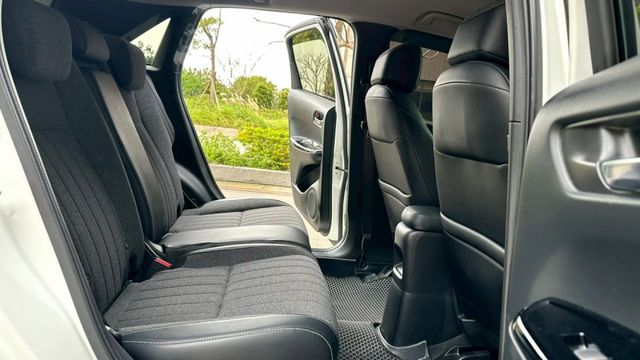 2022 FIT 1.5 汽油款 原廠保固中 新車選配 : 原廠大包、盲點、倒車影像、前車雷達。升級避震、鋁圈、卡鉗  第18張相片