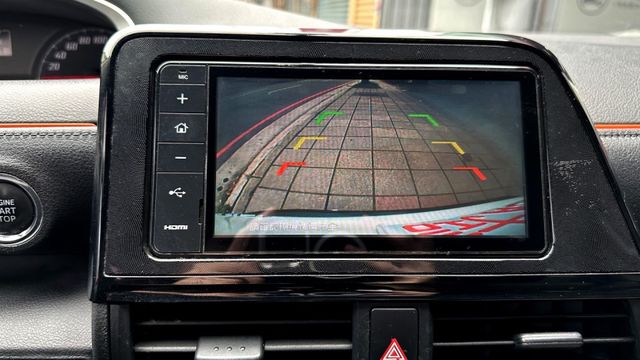 2017年 SIENTA 1.8 七人座 豪華版 摸門 / 盲點 / 抬顯 / 單電動側滑門 / 方向盤快控鍵 / 定速  第17張相片