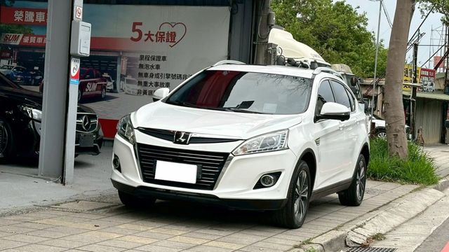 2014年 納智捷 U6 TURBO 2.0  一字頭就能輕鬆入手，配備: 摸門 / 天窗 / 換檔撥片 / 環景 /  第2張相片