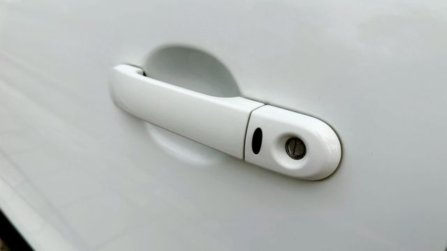 2017年 NISSAN LIVINA 旗艦型 1.6  第8張相片