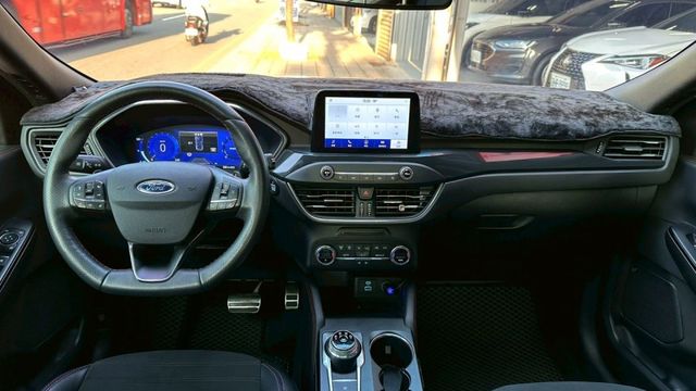 2020年 福特 KUGA ST-LINE AWD 四輪驅動 高階配備  第10張相片