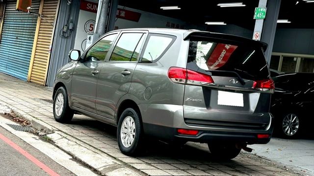 2023年 三菱 ZINGER 2.4 五人座 精緻版 有定速功能  第5張相片