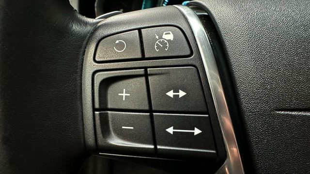 2013年 VOLVO S60 T4 1.6 小改款後 ACC跟車 / 盲點 / 車偏 / 電動椅  第9張相片