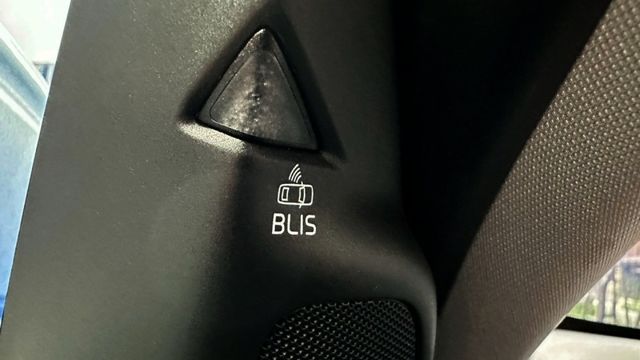 2013年 VOLVO S60 T4 1.6 小改款後 ACC跟車 / 盲點 / 車偏 / 電動椅  第11張相片