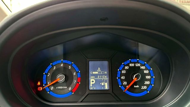 2023年 三菱 COLT PLUS 輕鬆型 1.5 摸門 I-KEY 電尾門  第9張相片