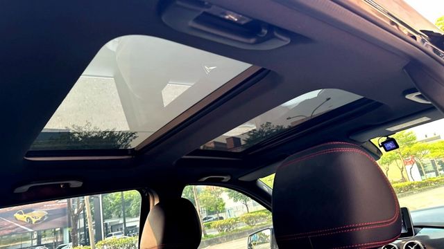 2018年 賓士 B200 AMG LINE 1.6T 總代理 全原廠保養  第11張相片