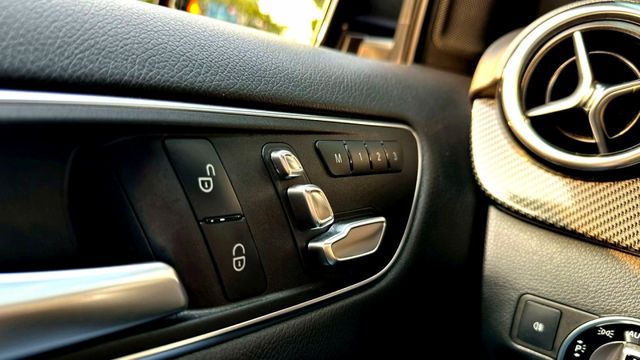 2018年 賓士 B200 AMG LINE 1.6T 總代理 全原廠保養  第18張相片