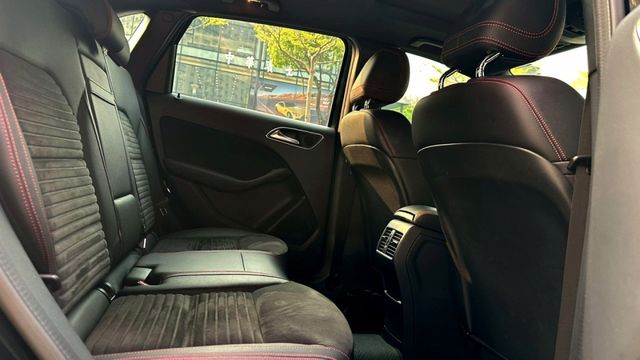 2018年 賓士 B200 AMG LINE 1.6T 總代理 全原廠保養  第19張相片