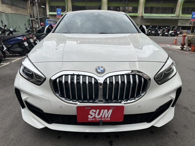 2020年BMW 118i 一手女用車  第4張相片