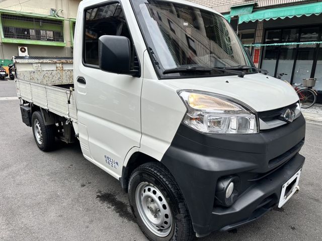 2023年A210自排菱利貨車 雙折尾門 載貨方便 實跑2萬km  第2張相片