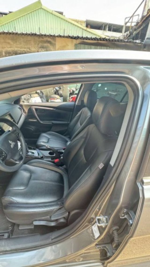 2019年Grand Lander 實跑10.6萬公里 可全額貸款  第8張相片