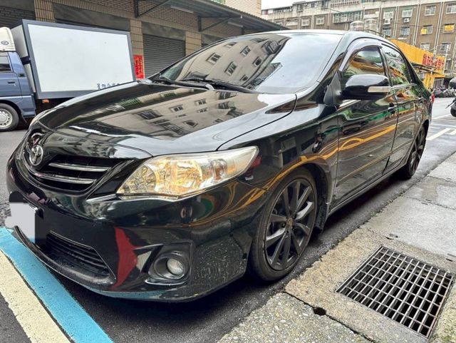 2011年Altis 里程少，車漂亮，冷氣冷  第1張相片