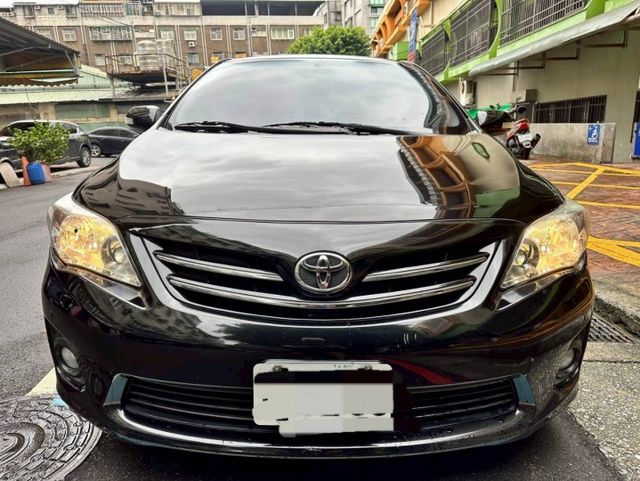 2011年Altis 里程少，車漂亮，冷氣冷  第3張相片