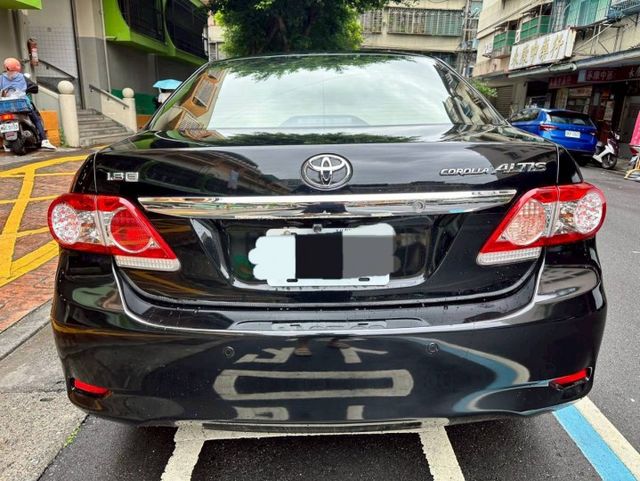 2011年Altis 里程少，車漂亮，冷氣冷  第6張相片