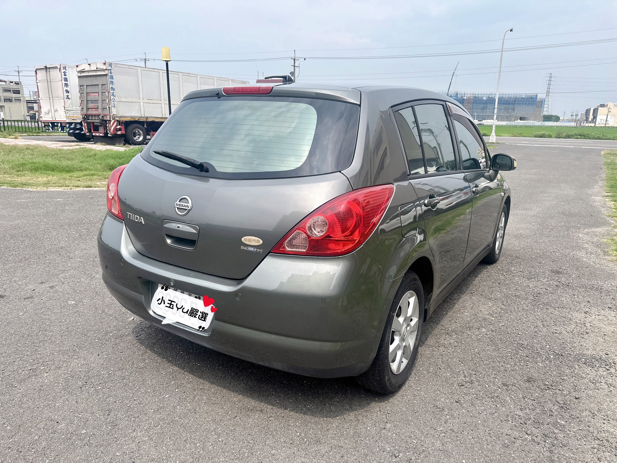 2006年 日產 TIIDA 1.8頂級 I-KEY  看不膩的灰  第16張相片