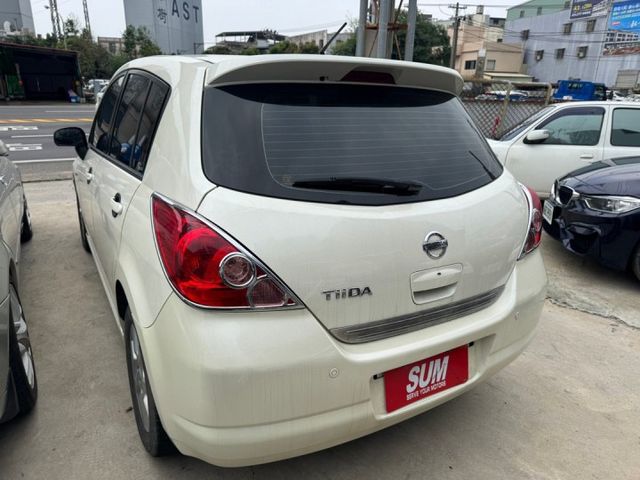 TIIDA 5D  第2張相片