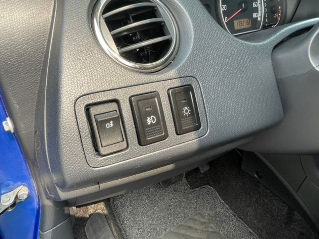2008年 SWIFT 省油省稅 CP值高的小車  第7張相片