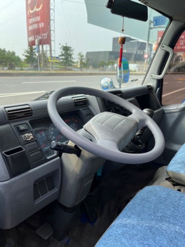 2009年 中華 FUSO 堅達 14.5呎全新訂做鐵斗車 油壓長梯  第10張相片