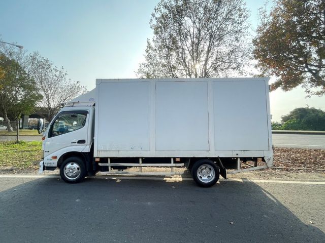 2012 HINO 300 廂式14.5呎貨斗  第15張相片