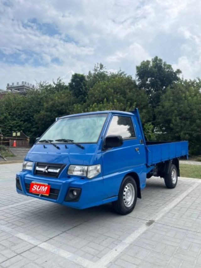 2017年 中華 得利卡 2.4L 貨車  第2張相片