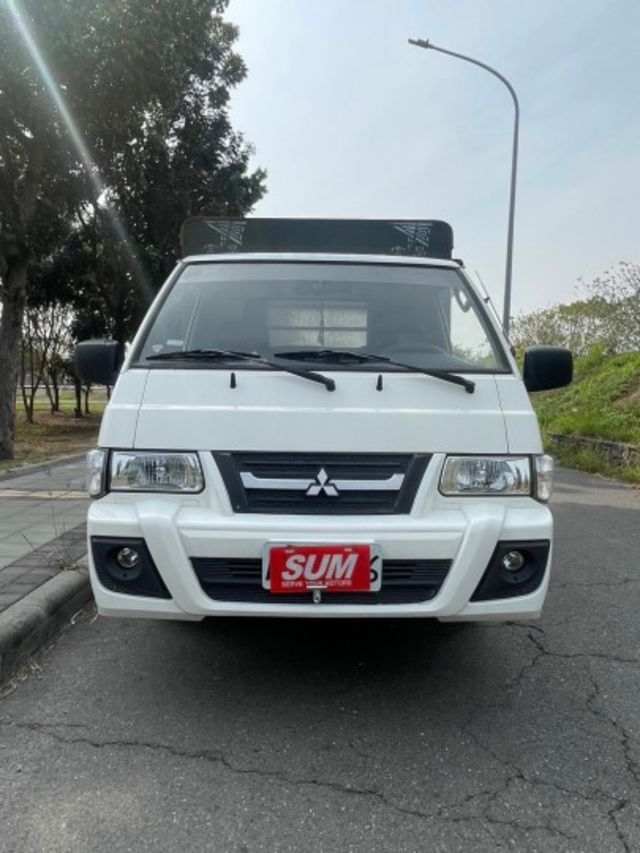 2017年 中華 得利卡 2.4貨車  汽油 三人座 帆布  第3張相片