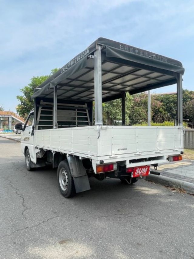 2017年 中華 得利卡 2.4貨車  汽油 三人座 帆布  第12張相片