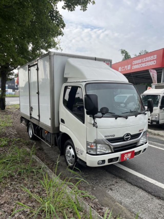 2012年 HINO 300  11.5呎 廂式 自動上掀式後箱 升降尾門  第2張相片