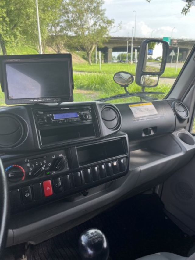 2012年 HINO 300  11.5呎 廂式 自動上掀式後箱 升降尾門  第10張相片