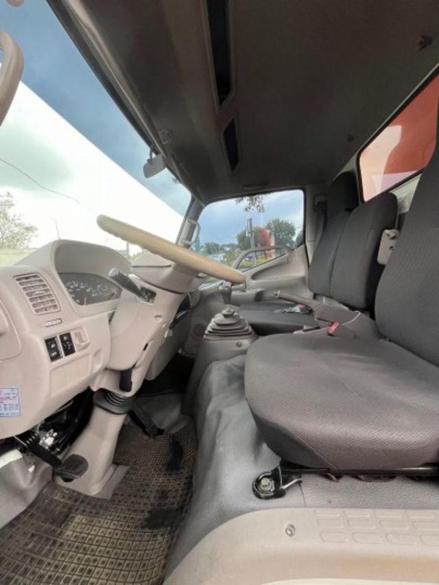 2012年 HINO 300 14呎車廂  第10張相片