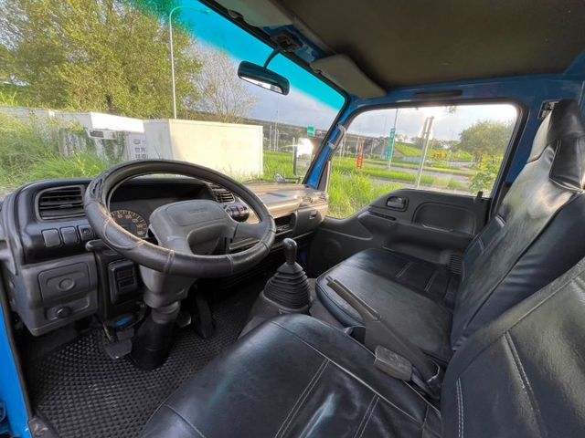 2001年 ISUZU 五十鈴 貨車  第8張相片