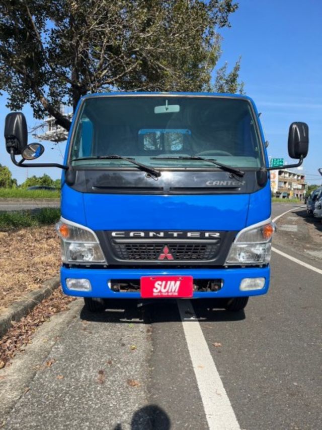 2012年  中華  堅達 canter 14.5呎貨車  第3張相片