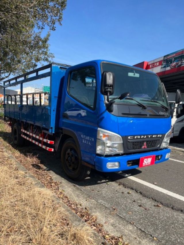 2012年  中華  堅達 canter 14.5呎貨車  第4張相片