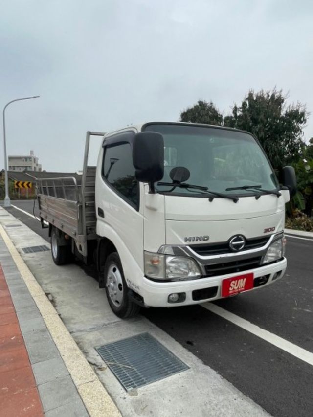 2018年 HINO 300 貨車 白鐵斗 升降尾門  第4張相片