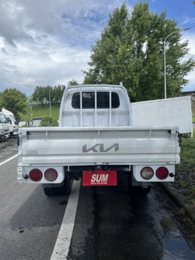 2015年 KIA  KAON 雙廂6人座 貨車  第6張相片