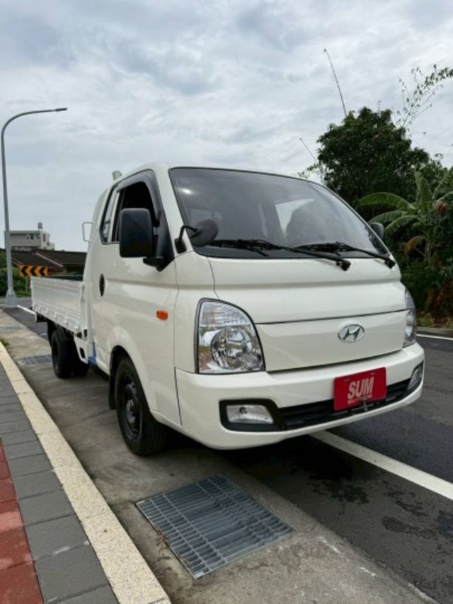 2020年 現代 小霸王 自排貨車 大單廂  第4張相片