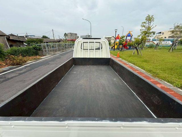 2020年 現代 小霸王 自排貨車 大單廂  第11張相片