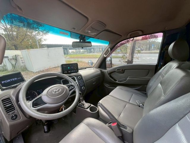 2022年 現代 小霸王 自排 貨車  第9張相片