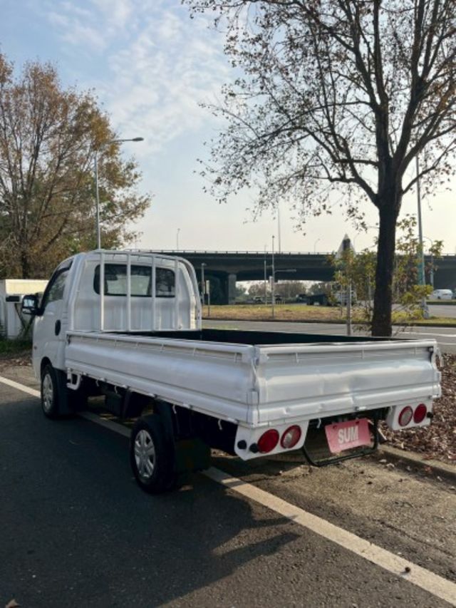 2019年 KIA 起亞 KAON 卡旺 單廂貨車  第15張相片