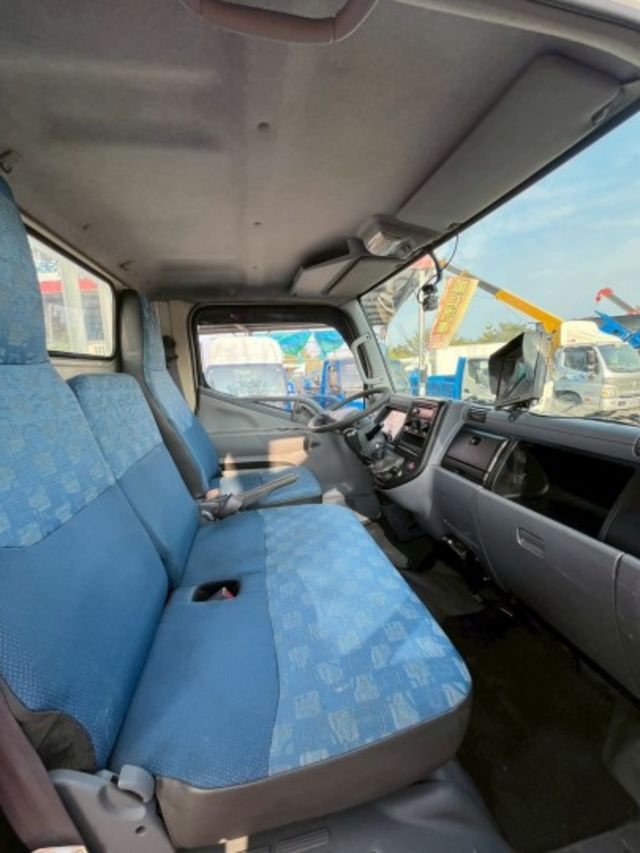 2012年 中華 監達 CANTER 14.5呎貨車  第6張相片