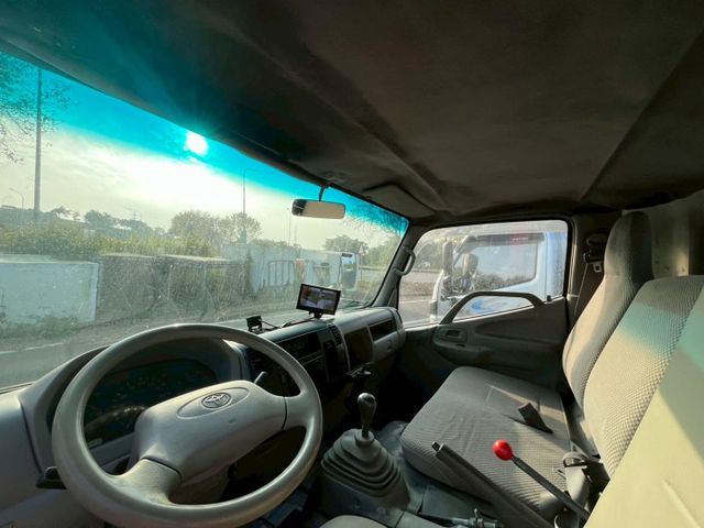 2006年 HINO 7.5噸 14.5呎 舉斗大貨車  第9張相片