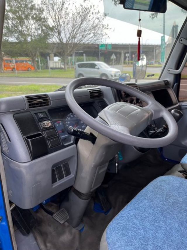 2009年 中華 FUSO 堅達 14.5呎全新訂做鐵斗車 油壓長梯  第7張相片